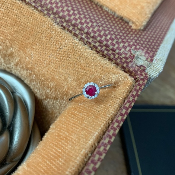 Ruby and Diamond Ring♦️💎💍